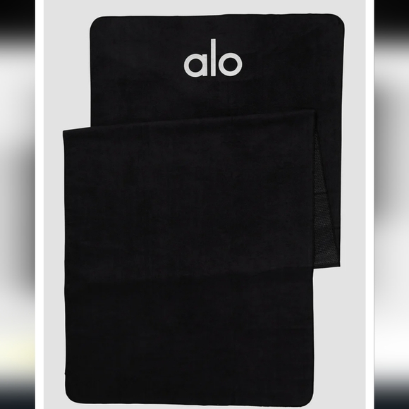 ALO Yoga Other - Alo Grounded No-Slip Towel black